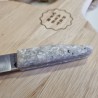 Le couteau à huitres manche en coquilles recyclées