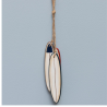 Surf vintage suspendu avec bords rouges